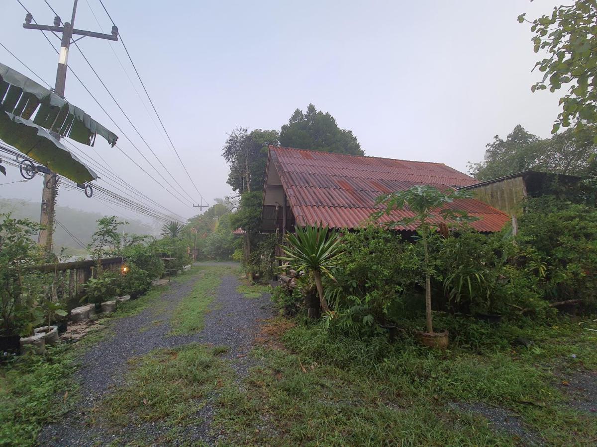 Baan Thabthong Homestay Ban Pak Nam  外观 照片